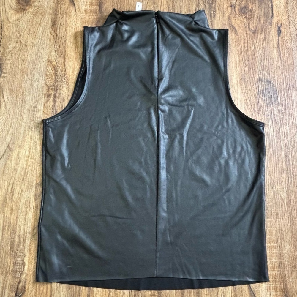 Leith Black Leather Sleeveless Top Zipper Back Closure Size Small